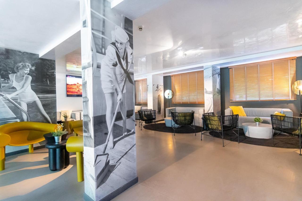Hotel Excelsior โกลเดน แซนส์ ภายนอก รูปภาพ