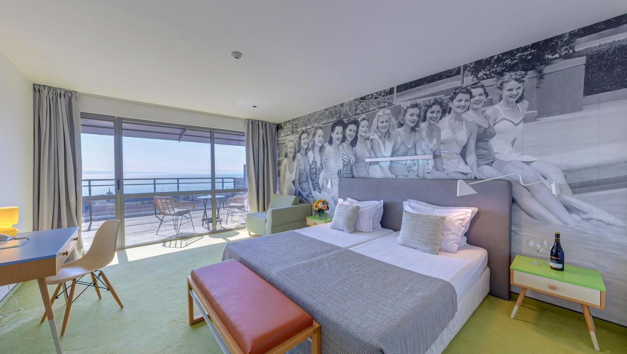 Hotel Excelsior โกลเดน แซนส์ ภายนอก รูปภาพ